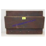 Primitive Mail and Key Holder 18x12