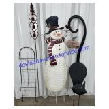 Lot of (4) Yard Ornaments