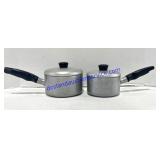 Pair of Wear-Ever Aluminum Pans