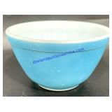 Vintage Pyrex Bowl (6" Diameter)