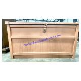 Plastic Suncast Storage Container (41 x 21 x 21)