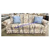 Flexsteel Floral Upholstered Sofa (82")