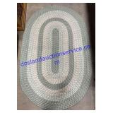 Area Rug (65 x 42)