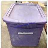 Tote w/ Lid