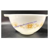 Vintage 1.5 Pint Pyrex Bowl