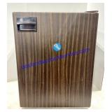 GE Mini Fridge (24 x 18 x 17) - Works