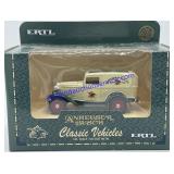1/43 Ertl Anheuser Busch Classic Vehicle