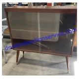 Sliding Glass Display Stand