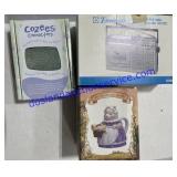 Radio , Cozzees Connectors , Pig Figurine