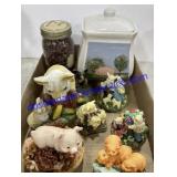 Misc Flat Pig Figurines , Cookie Jar