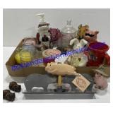 Misc Pig Decor & Candles