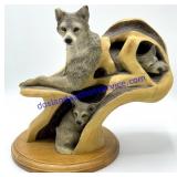 Mill Creek Studios Wolf Den Statue (12")