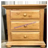 Night Stand 16" x 31" x 33"