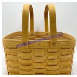 Longaberger 2002 Cake Basket (12 x 12 x 6)