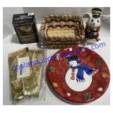 Flat of Misc. Christmas Decor