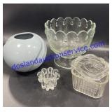 Flat of Misc. Glass Decor