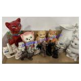 Cat Figurines & Decor