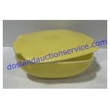 Pyrex Casserole W/ Lid 9"x9"