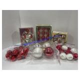 Decorative Christmas Bulbs