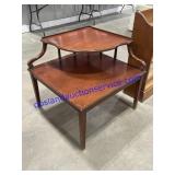 Corner End Table (30 x 30 x 27)