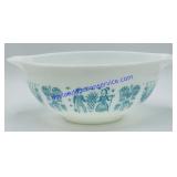 Vintage Pyrex Amish Butterprint 2.5 Qt.
