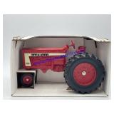 1/16 Scale Models Farmall 806 Tractor