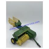 1/16 Ertl John Deere Hay Baler