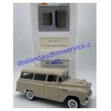 1957 Chevrolet Suburban Danbury Mint Model Car