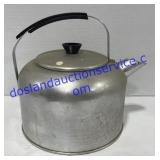 Chilton Ware Tea Kettle 9" Diameter
