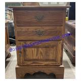 Thomasville Wooden Stand (29 x 20 x 16)