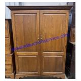Thomasville Wooden Armoire (66 x 51 x 25)