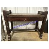 Chicago Piano Bench (28 x 24 x 12)