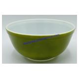 Vintage Green Pyrex 2.5 Quart Bowl