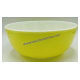 Vintage Yellow Pyrex 4 Quart Bowl