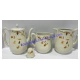 Halls Superior Kitchenware Tea Pitchers & Shaker