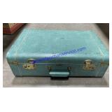 Vintage  Towncraft  Lockable Craft Suitcase (