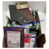 Book Ends , Note Pads & Saying Picture