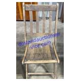 Wooden Fold Up Chair ( Broken Board Pictured)