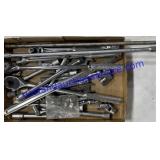 Ratchet , Wrenches , Socket Extenders & Sockets