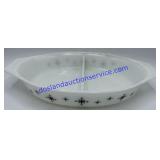 Snowflake Pyrex Serving Dish 11"8"x2"