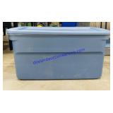 Sterilite Tote & Lid
