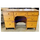 Wooden Desk (50 x 32 x 20)