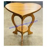 Wooden Heart Picture Table (22 x 20 x 16)