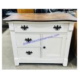 Vintage Wash Stand (33 x 28 x 19)