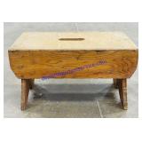 Wooden Stool (21 x 12 x 12)