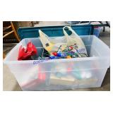 Tote With Lid Full Christmas Lights