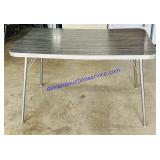Formica Top Table (47 x 30 x 29)