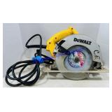 DeWalt 364 Electric Circular Saw