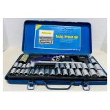 Socket Wrench Set in Metal Case