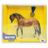 Breyer Traditional "Titan Glory Medallion Series"